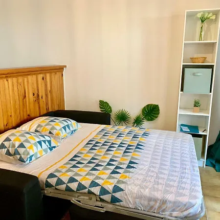 Tres Beau A 100m De La De Marinella アジャクシオ