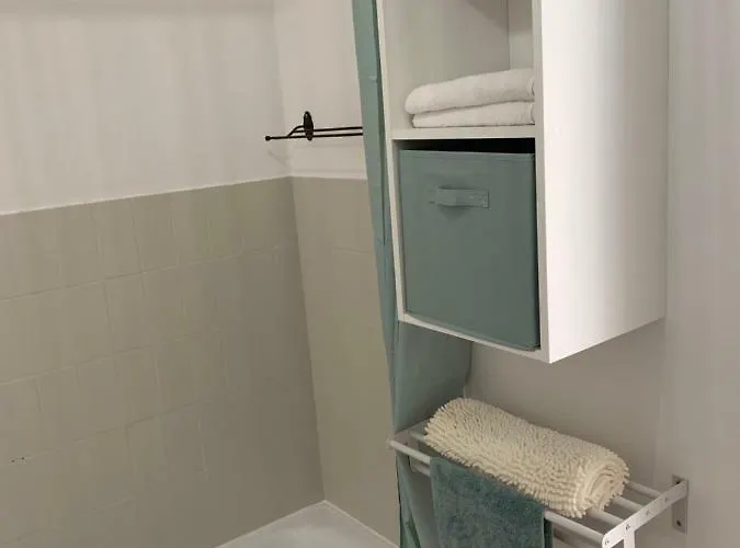 Très Beau à 100m De La De Marinella * Ajaccio (Corsica)