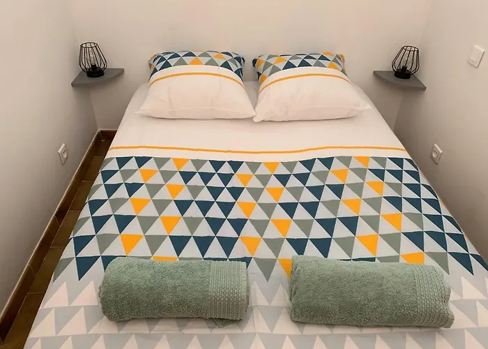 Appartement Très Beau à 100m De La De Marinella Ajaccio (Corsica)